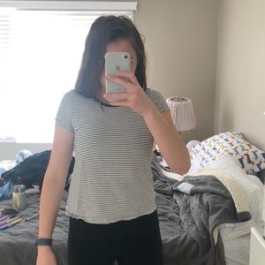 old navy relaxed tee short sleeved